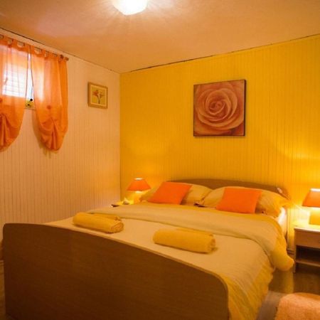 Apartment Zelja Orebić Eksteriør billede